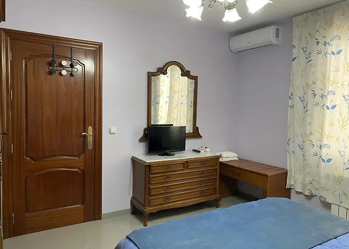 Πανσιόν Villa Caniles *