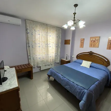 Villa Caniles Guest house *