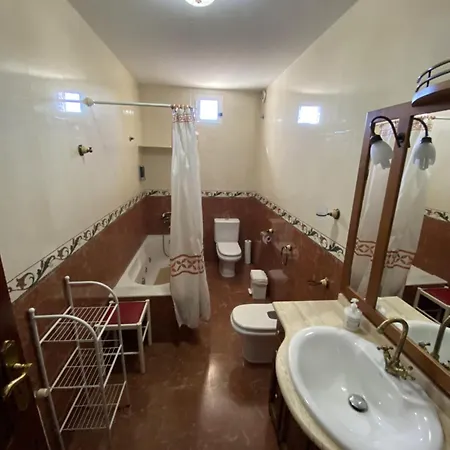 Villa Caniles